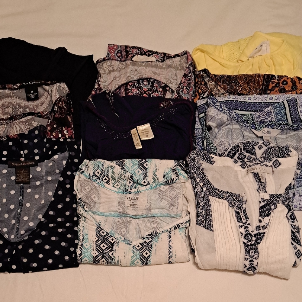 10 Assorted Women's Tops Collection.  Size Medium.